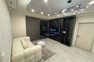 Minimalist style apartment for sale at Cardinal Court with 2 bedrooms fully furnished