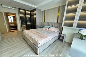 5-bedroom apartment for rent in Phu My Hung with modern furniture and nice view - only 3000 USD/month