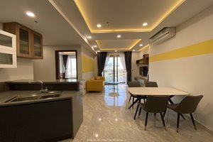 Modern 2 bedroom apartment in Midtown for rent having dishwasher and oven