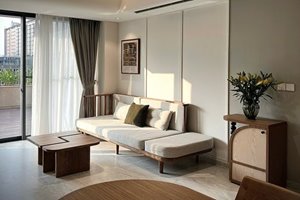 Modern 2 bedroom apartment with private garden for rent at Cardinal Court