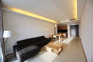 Luxury 3 bedroom apartment for rent in Petroland Tower, view to Half-Moon Lake, good rental