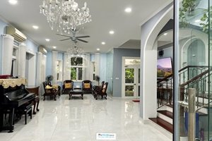 Luxury 5 bedroom villa for rent in Phu Gia compound Phu My Hung with nice furniture