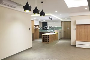 No option 4 bedroom apartment for rent in District 7 with beautiful view 180 sqm