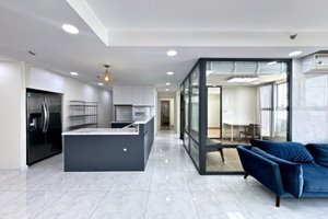 Scenic Valley 3-bedroom apartment for sale with open view and parking space