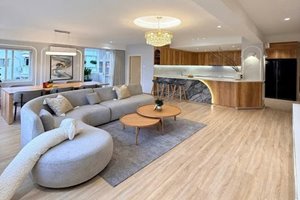 Hung Vuong Apartment for Sale, 142m², 3 Bedrooms, Brand-New Furniture
