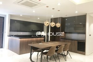 Stunning 3 bedroom apartment for rent in Midtown Sakura Park