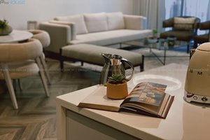 Leasing modern style apartment at Sunwah Pearl with 2 bedrooms and 2 toilets