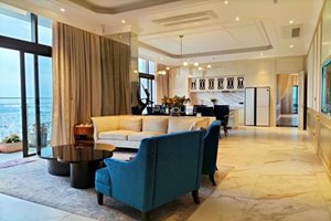 Super luxurious Penthouse for rent at The View-Riviera Point with high-class furniture and beautiful views