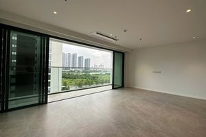 Metropole The Crest spacious 3 bedroom river view residence for sale