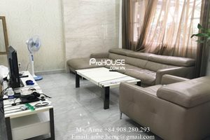 Low price villa for rent in Phu My Hung, fully furnished, modern design, nice garden