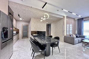 The Peak 2-bedroom apartment for rent with luxurious furniture