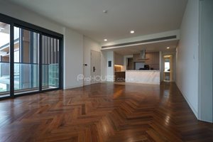 4 bedroom apartment with open view for rent in Cove building
