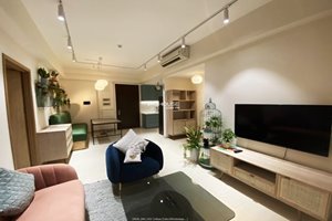 Cozy 2 bedroom apartment for rent in Urban Hill near Crescent Mall and SSIS