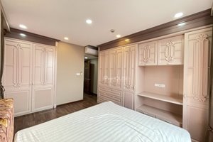 Nice 3 bedroom apartment for sale in Riviera Point with full furniture
