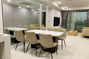 A beautiful 3 bedroom apartment for rent with brand new furniture