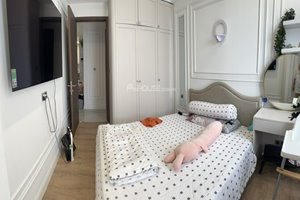 Luxury apartment for sale in The Peak with 3 bedrooms fully furnished