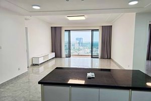 Unfurnished 3-bedroom apartment for rent in Riviera Point with amazing view
