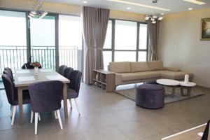 Duplex apartment for rent in Star Hill, Close to The Crescent Mall, 3 bedrooms, full furniture, 1400 $/month
