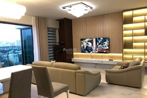 Large apartment for rent with 4 bedroom area 200m2 in Feliz En Vista