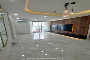 Unfurnished apartment for rent in Midtown The Peak large size 95sqm