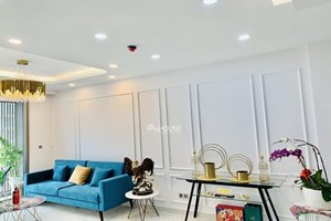 Corner apartment for sale in Midtown Phu My Hung with 2 bedrooms fully furnished