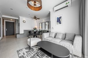 Deluxe 3 bedroom apartment for rent in Happy Residence Premier with quite view