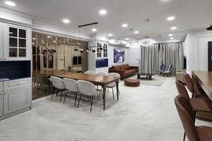 Modern 3 bedroom apartment for rent at Midtown with storage room fully furnished
