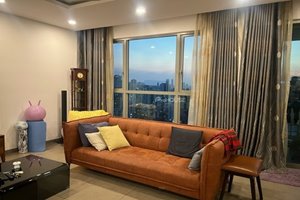 Big size apartment for rent at Riviera Point with luxurious interior and beautiful view