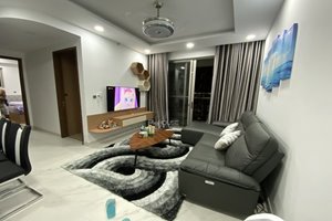 Midtown 2 bedroom apartment for rent with fully furnished and balcony