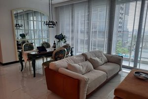 Good price 3 bedroom apartment for rent in Empire City with full furniture