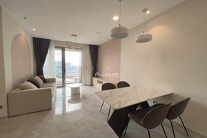 Midtown 3-bedroom apartment for rent with nice interior and unobstructed view