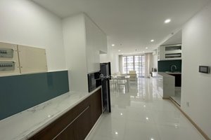 2 bedroom apartment for rent near Crescent Mall with full furniture