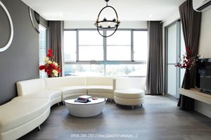 3 bedroom apartment in Green Valley for rent only 1100 USD/month and nice decoration