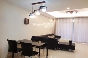 2 bedroom apartment in Riverside Residence for rent having bathtub