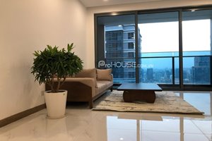 High floor apartment for rent with beautiful view in Sunwah Pearl with 3 bedrooms