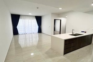 2-bedroom apartment for rent with basic furniture at The Infiniti – Riviera Point | great price