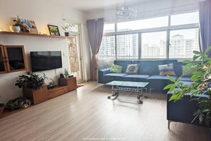 Apartment for rent in Canh Vien having dishwasher and car parking lot