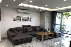 Luxury 3 bedrooms apartment for sale in Scenic Valley with full furniture and golf course view