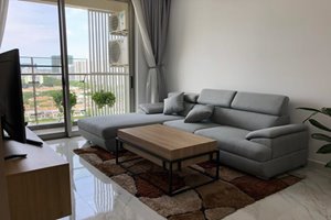  Corner 2 bedroom apartment for rent in Midtown with large master bedroom