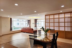 Large 4 bedroom apartment for rent in Riverside Residence with 250sqm and low rental