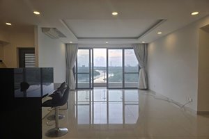 Riverpark Premier apartment for rent – 3 bedrooms with direct river view