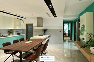 A tropical style apartment for rent in Midtown The Peak with amazing furniture