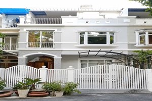 Elegant fully furnished 4 bedroom villa for rent at My Giang