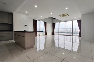Duplex Waterina Suites for rent with large space and low rental