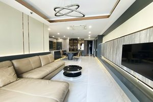 Large apartment for rent with bathtub in Midtown M7 with 3 bedrooms
