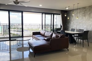 Big size 3 bedroom apartment for rent in tower 6 of Riviera Point