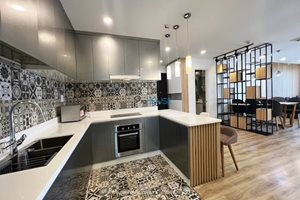 Brand new 3-bedroom apartment for rent in Nam Phuc located on high floor