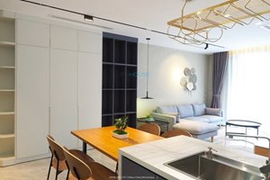 Elegant 2 bedroom apartment for rent in Midtown M8 with full furniture