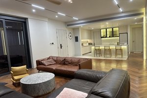 Beautiful 3 bedroom apartment for rent in Cove Residences tower with full furniture