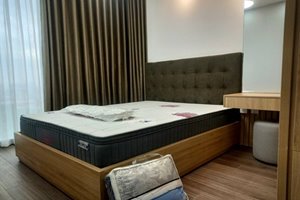 2 bedroom high floor apartment for rent in Empire City with full furniture